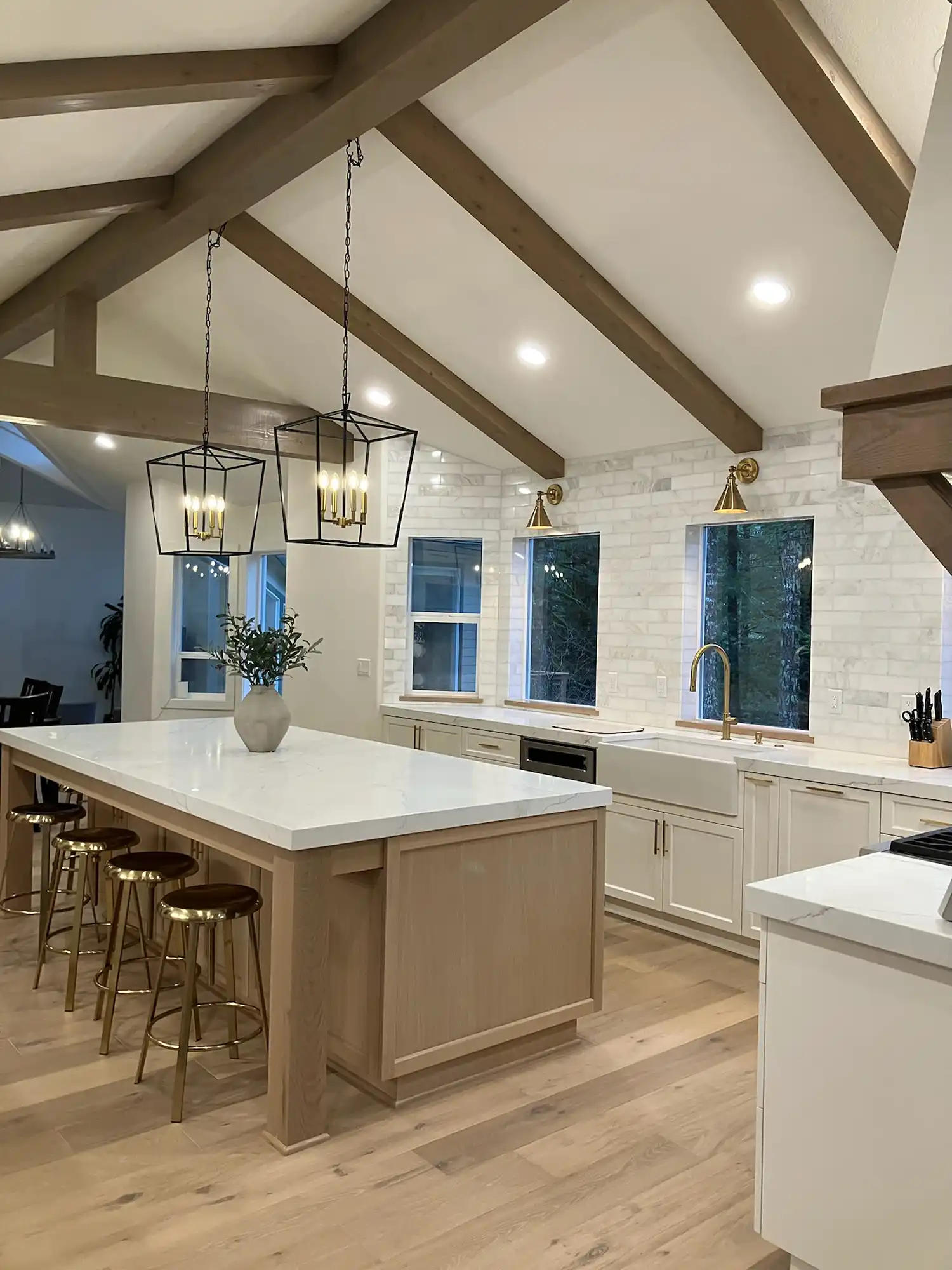 White Kitchen 2